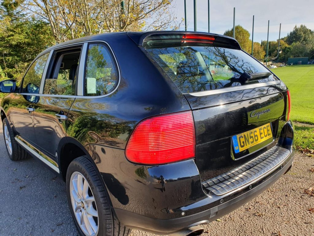 PORSCHE CAYENNE - photo 3