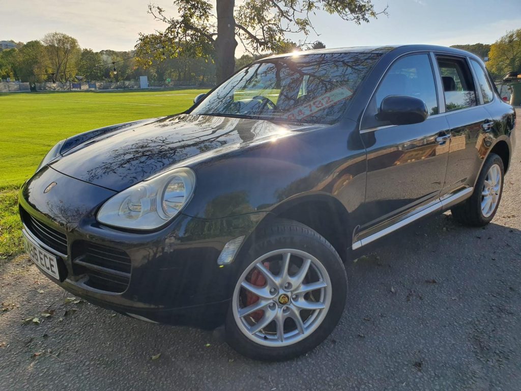 PORSCHE CAYENNE - photo 1