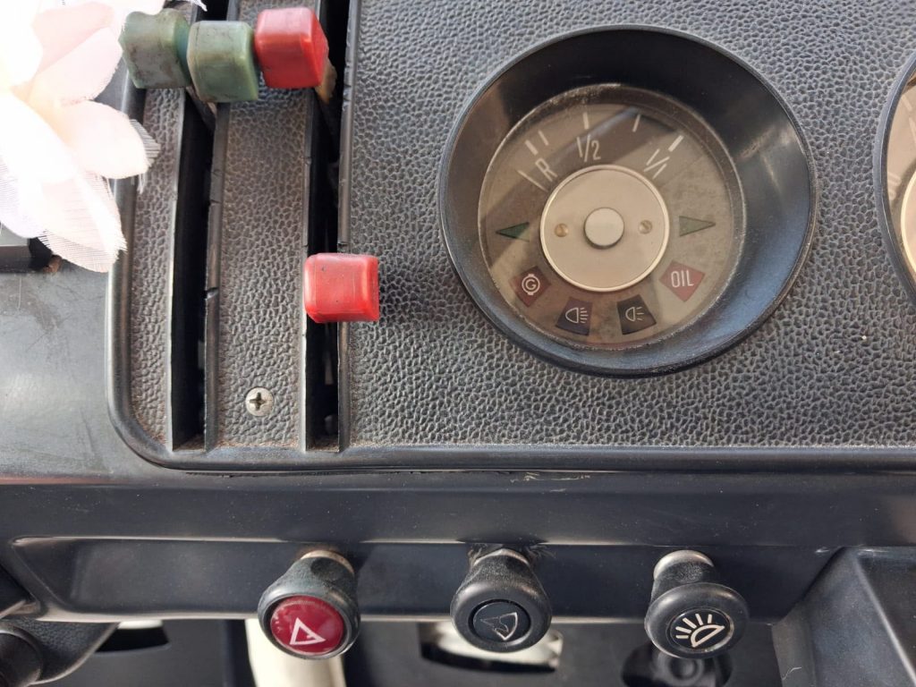 1972 Volkswagen T2 Camper Van - photo 47