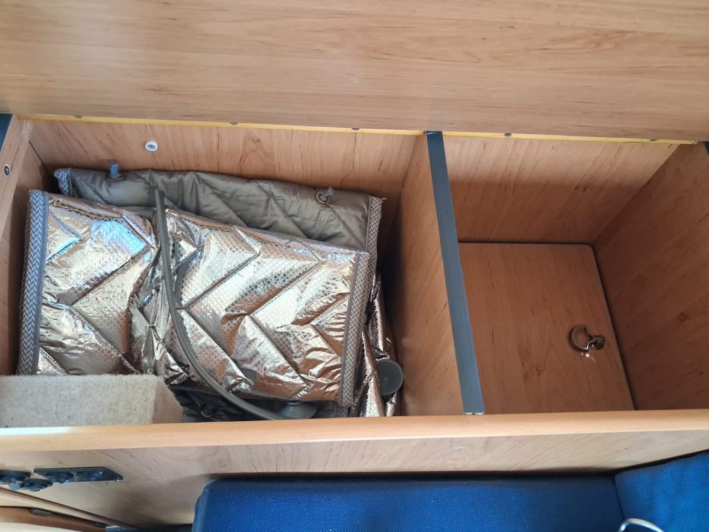 1972 Volkswagen T2 Camper Van - photo 37