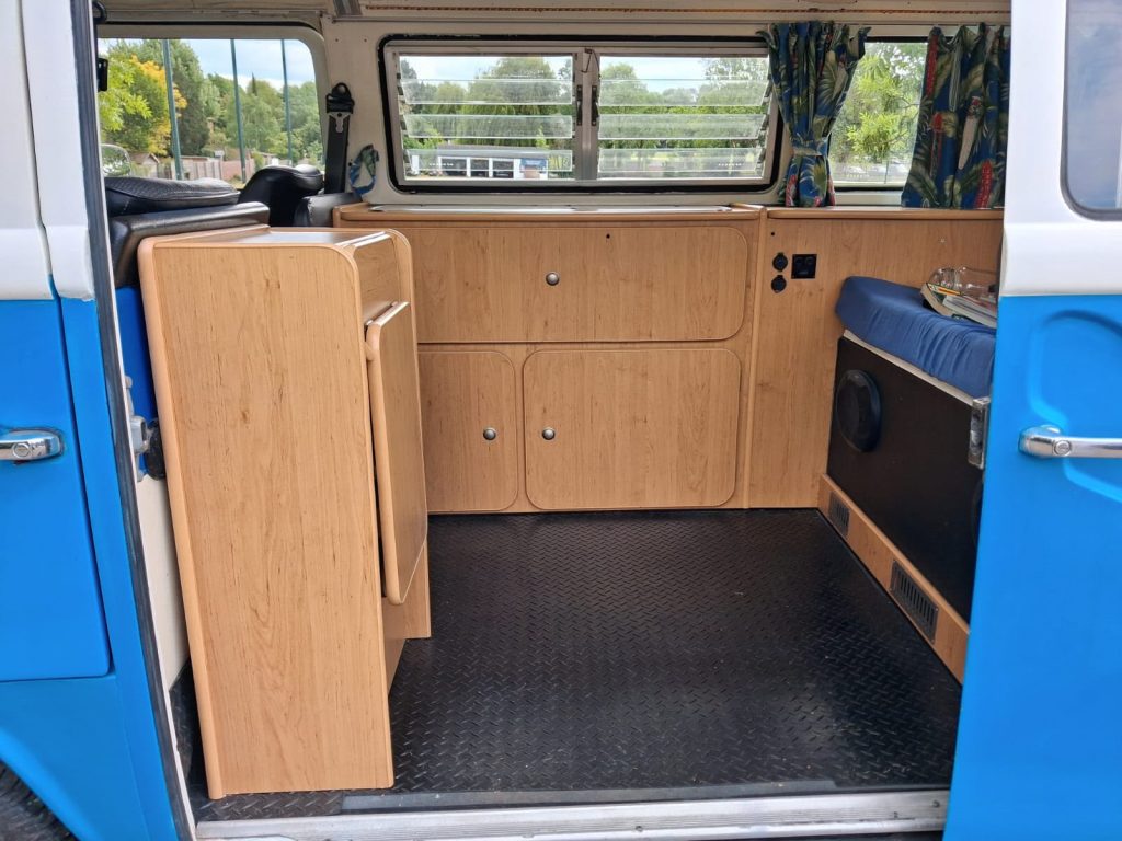 1972 Volkswagen T2 Camper Van - photo 19
