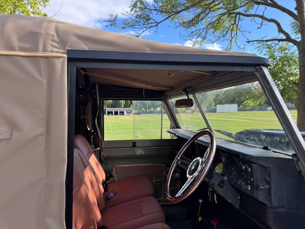 1981 Land Rover Series III – Fully Restored, Matching Numbers, Historic Status - photo 11