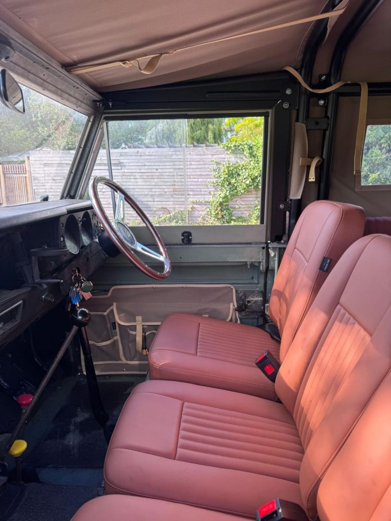 1981 Land Rover Series III – Fully Restored, Matching Numbers, Historic Status - photo 5