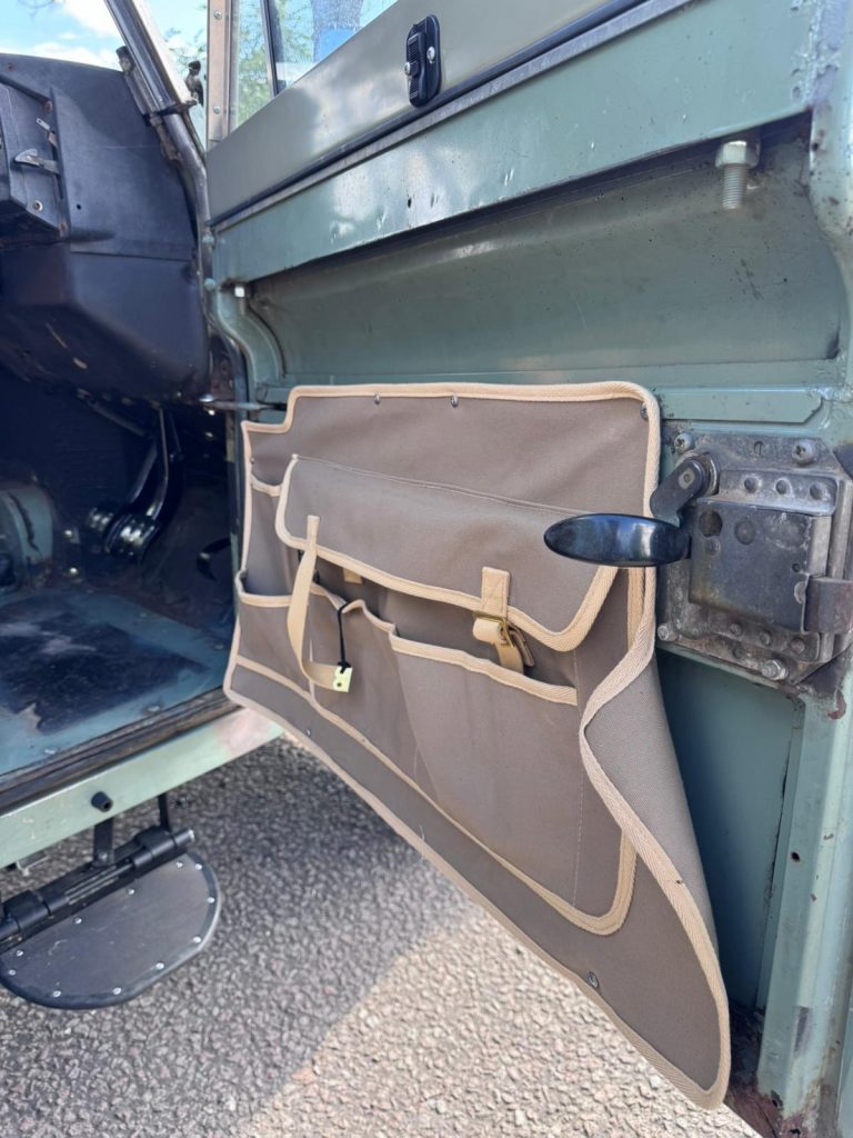 1981 Land Rover Series III – Fully Restored, Matching Numbers, Historic Status - photo 13