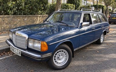 1984 Mercedes-Benz 230 TE estate (W123) in dark blue, front three-quarter view